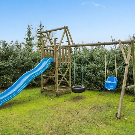Three-bedroom Holiday In