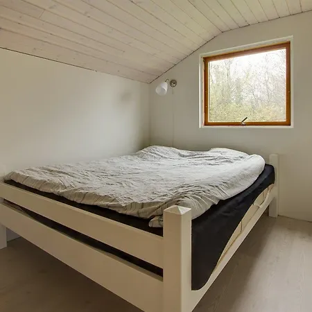Three-bedroom Holiday In * Hals
